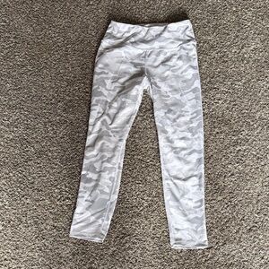Danskin Gray Camouflage Leggings